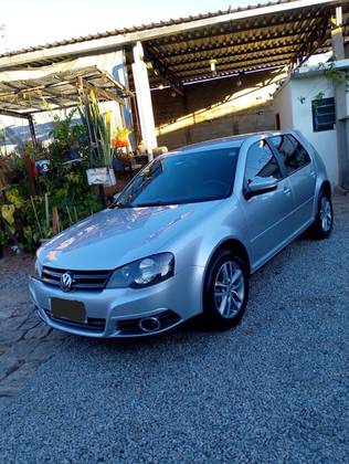 VOLKSWAGEN GOLF 1.6 MI SPORTLINE 8V FLEX 4P MANUAL VOLKSWAGEN GOLF 1.6 MI SPORTLINE 8V FLEX 4P MANUAL